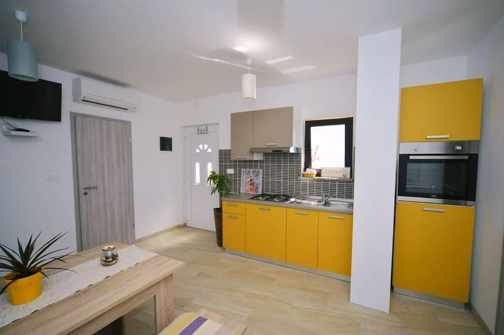 Jovich Apartments 2 Mošćenička Draga Exterior foto