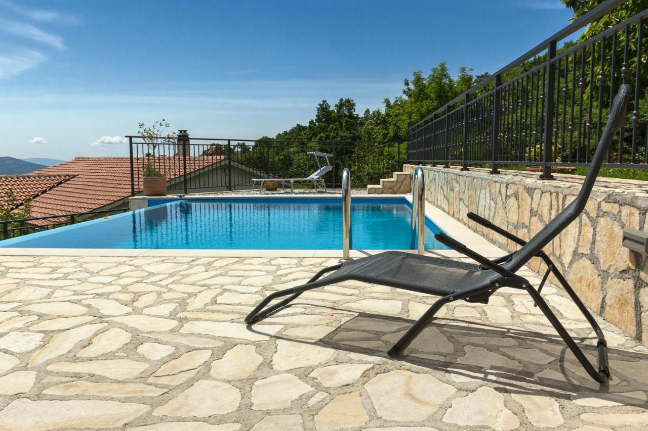 Jovich Apartments 2 Mošćenička Draga Exterior foto